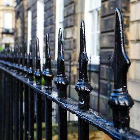 Ultra Modern, Stylish Apartment Next To Princes St EDI Buitenkant foto