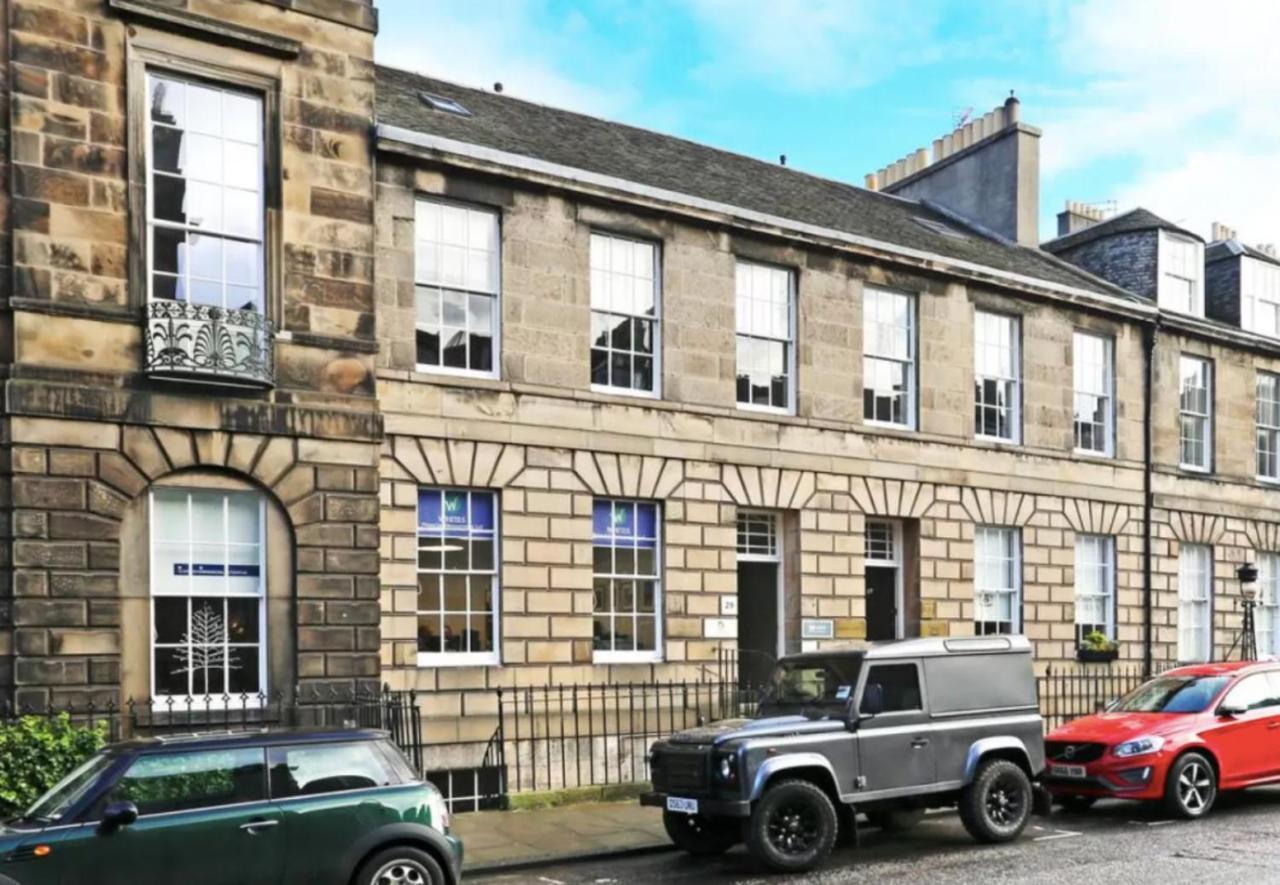 Ultra Modern, Stylish Apartment Next To Princes St EDI Buitenkant foto